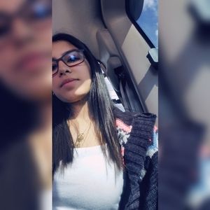 Meet your Posher, Erika antonia